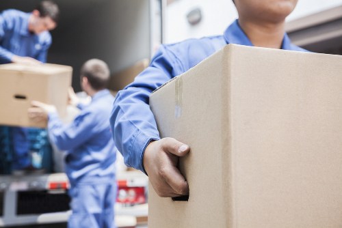 Moving truck service for homes and flats in Wandsworth