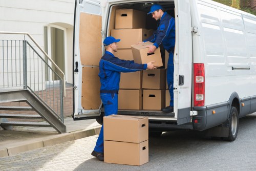 Residential and commercial moving truck services in Wandsworth