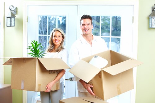 Checklist and packed essentials for moving home in Wandsworth