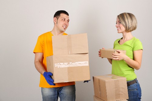 Submitting a detailed complaint about a moving service